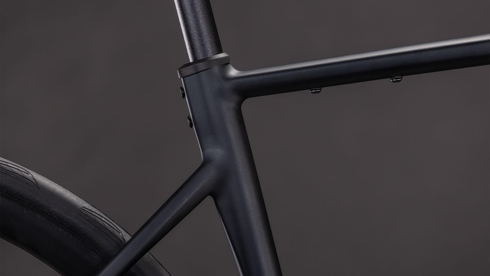 Vélo route Cube attain slx coal